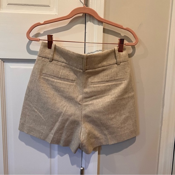 Reiss Pleated Shorts - US 0, UK 4, EU 32, like new condition - Picture 4 of 8
